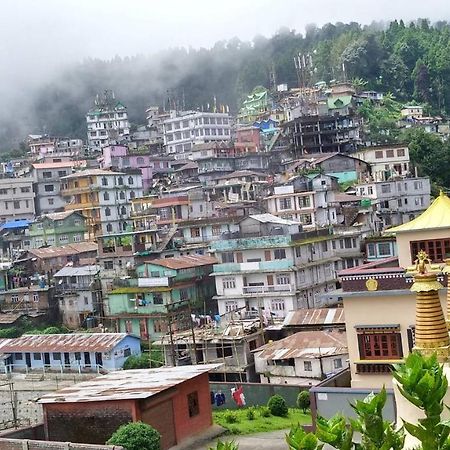 Tibet Homestay Rishop Bagian luar foto