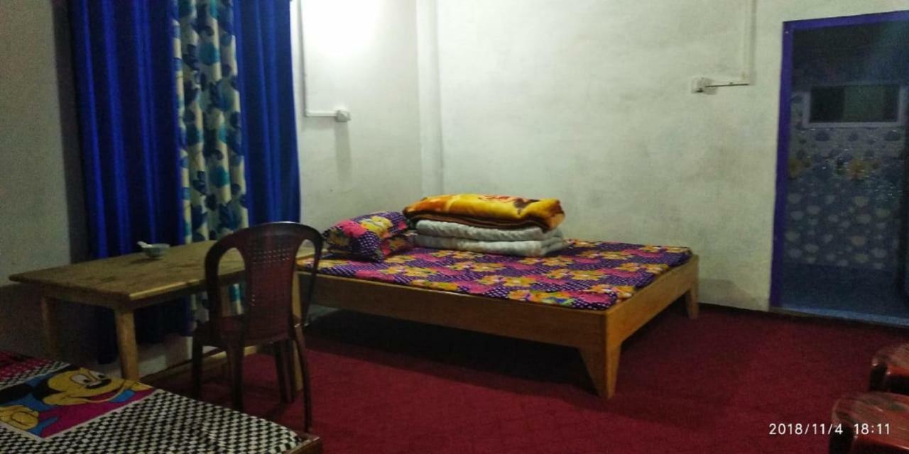 Tibet Homestay Rishop Bagian luar foto