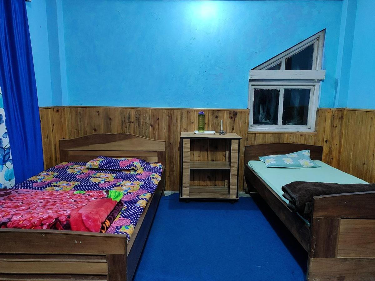 Tibet Homestay Rishop Bagian luar foto