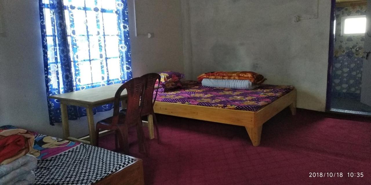Tibet Homestay Rishop Bagian luar foto
