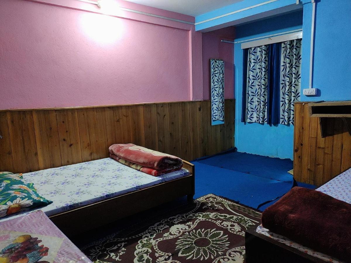 Tibet Homestay Rishop Bagian luar foto